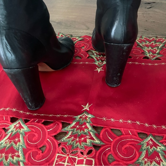 Marc Jacobs size 8 leather boots, front gold buttons - Picture 5 of 12